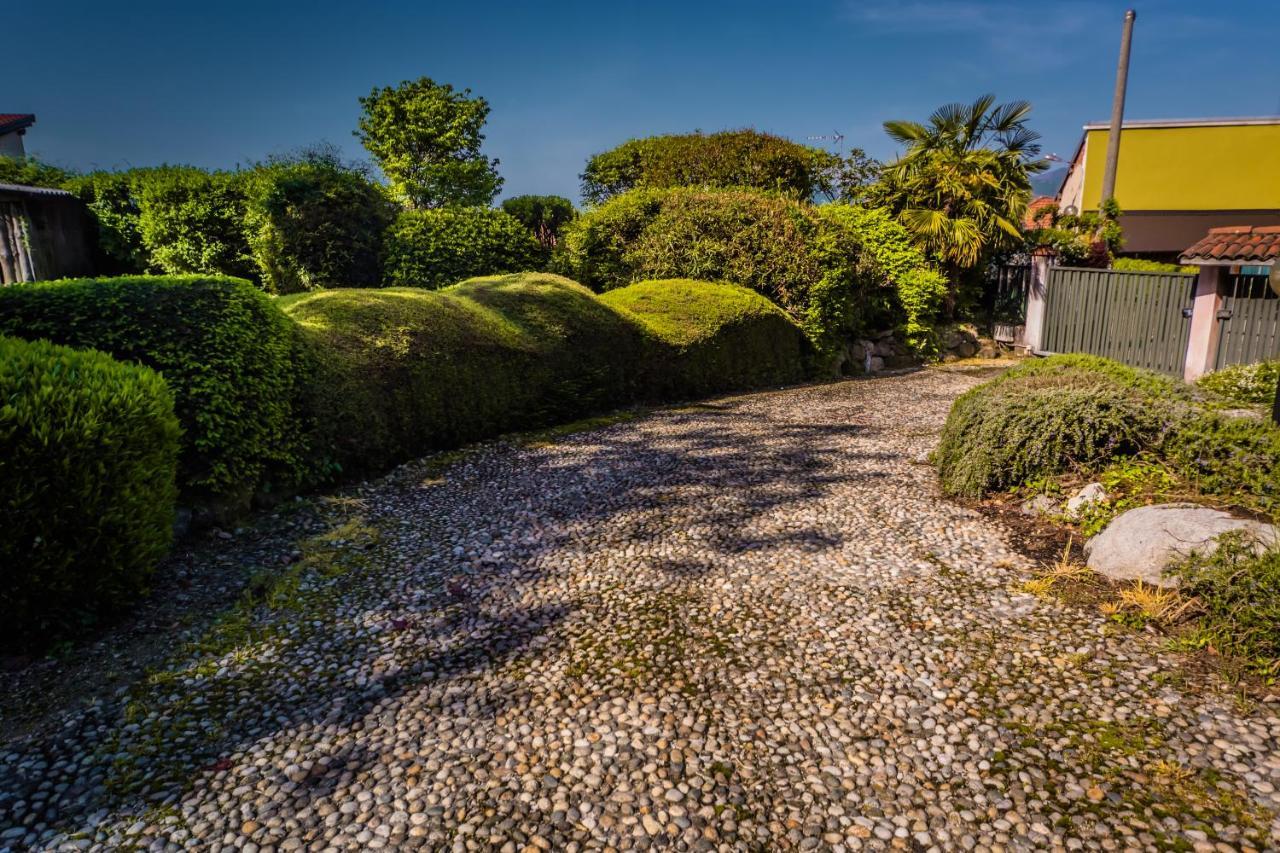 Villa Buzzi Besozzo ภายนอก รูปภาพ