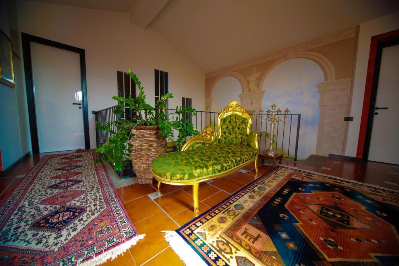 Villa Buzzi Besozzo ภายนอก รูปภาพ